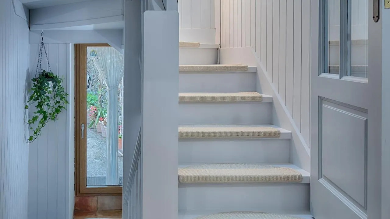 Saplan Real Estate Montcorbison Villa Les Bordes 0*,