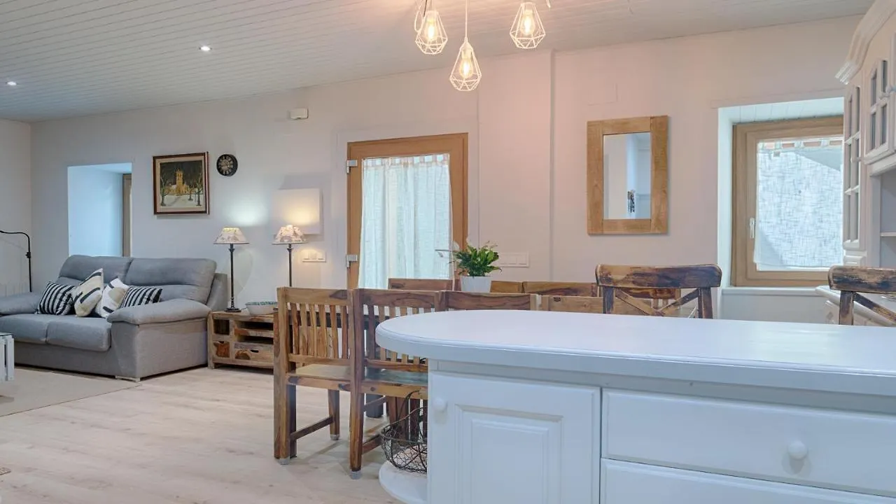 Saplan Real Estate Montcorbison Villa Les Bordes España