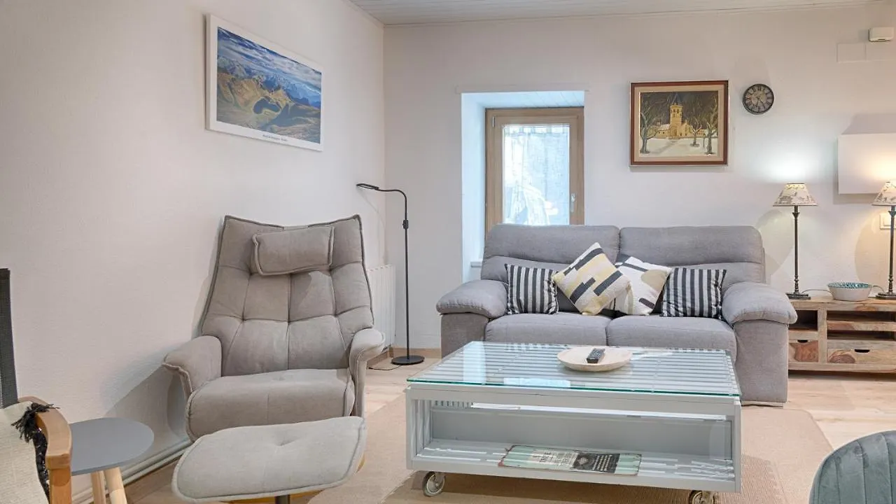 Saplan Real Estate Montcorbison Villa Les Bordes 0*,  Spain